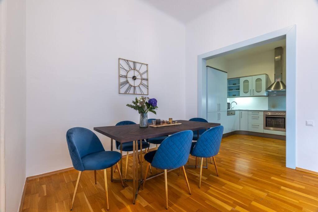 Charming 2Bedroom Old Town Apartment Prag Dış mekan fotoğraf
